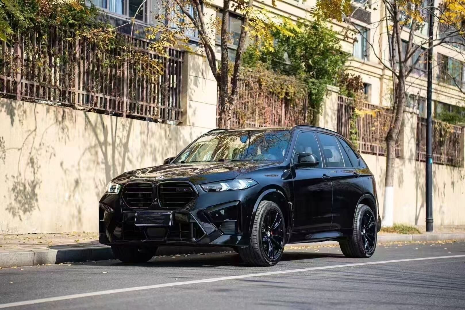 X5 F15 SERİSİ İÇİN UYUMLU G05 LCI X5M FACELIFT BODY KIT