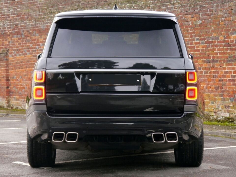 Range Rover Vogue L405 Makyajlı (18-21) için SVO Body Kit Seti