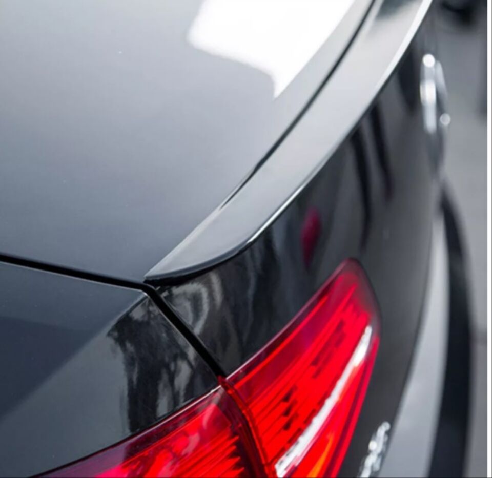 VW Passat B8 Sedan Anatomik Bagaj Üstü Spoiler Boyasız