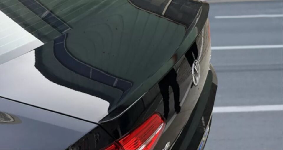 VW Passat B8 Sedan Anatomik Bagaj Üstü Spoiler Boyasız