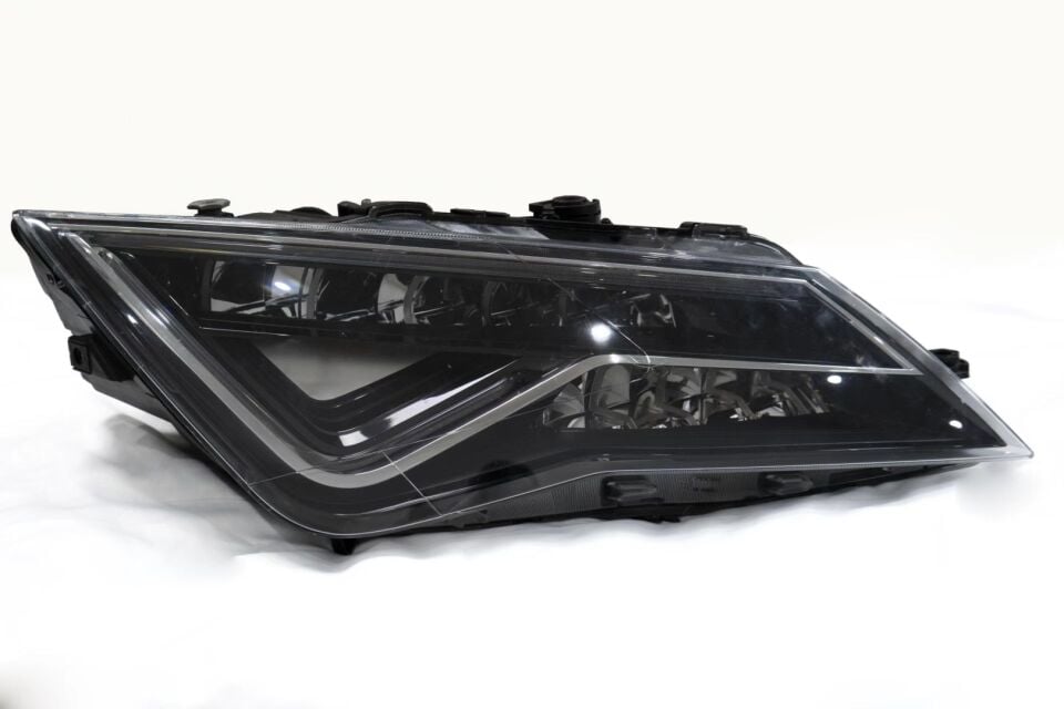 LEON 18-20 HEADLIGHT (FULL LED)