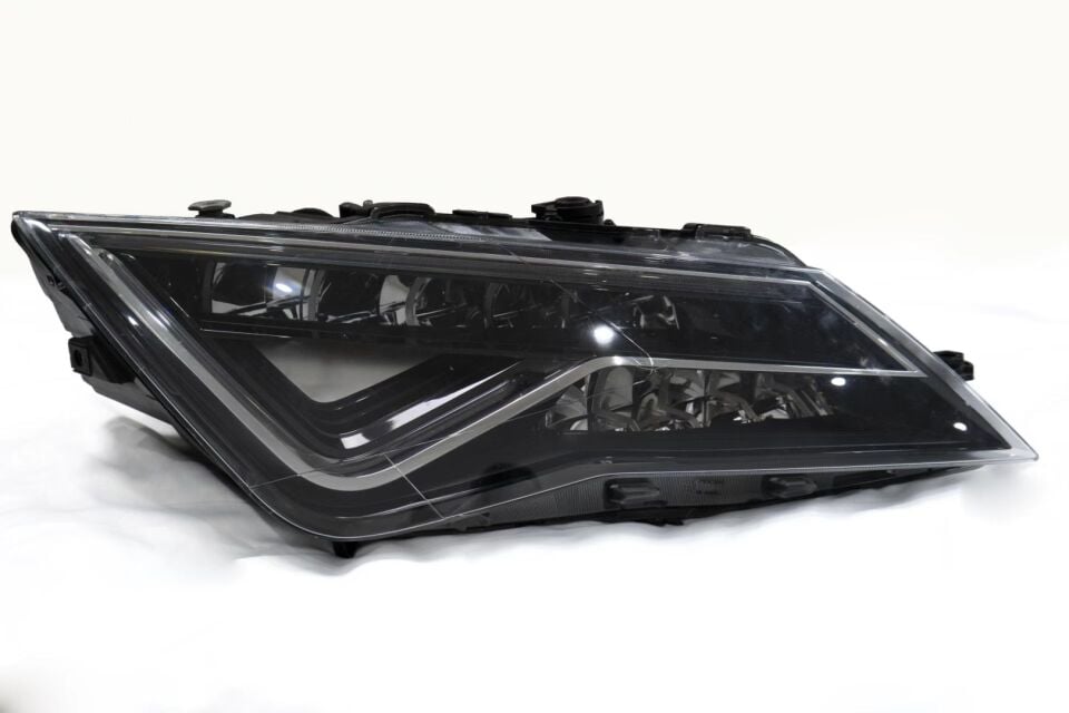 LEON 13-17 için 18+ FACELIFT  LED FAR  (FULL LED)