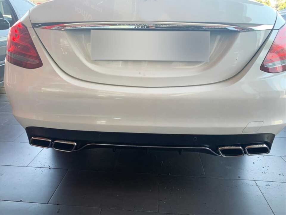 Mercedes-Benz C Serisi W205 C63 Difüzör ve Egzoz Ucu Seti Gümüş