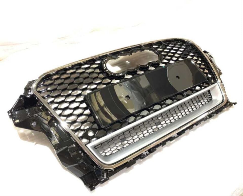 Audi A3 8V 2013-2016 RS3 Krom Çerçeveli Ön Panjur