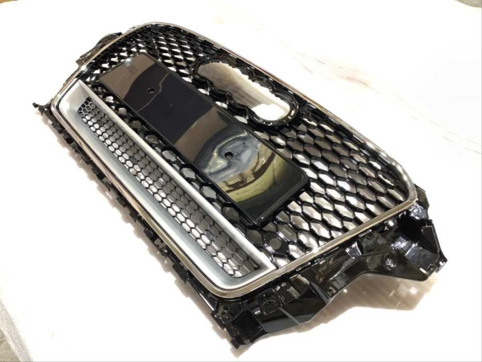 Audi A3 8V 2013-2016 RS3 Krom Çerçeveli Ön Panjur