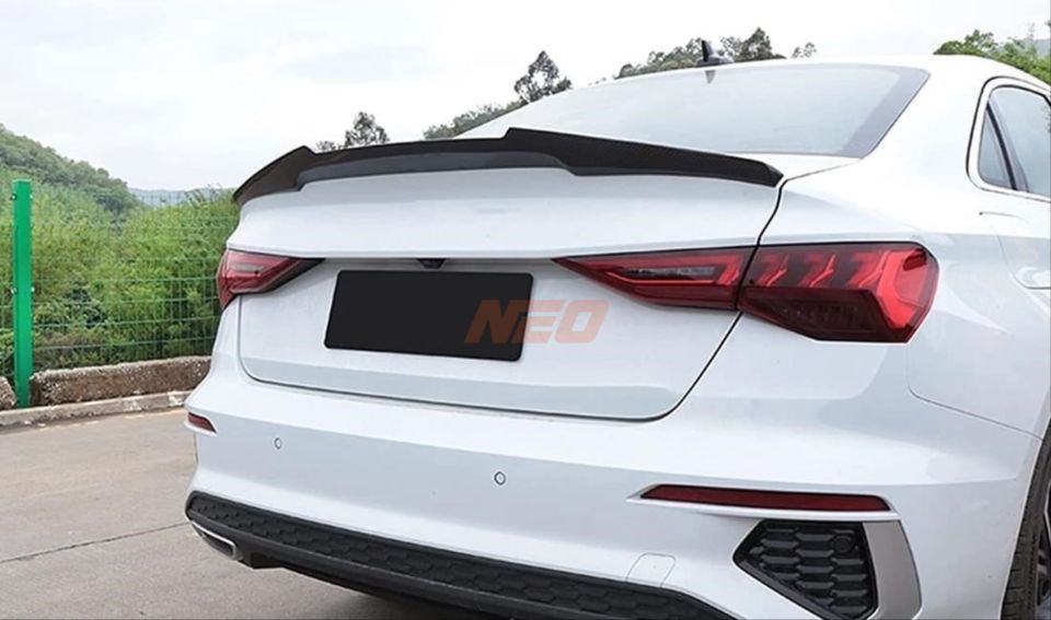A3 2021+ SEDAN IÇIN UYUMLU M4 SPOILER - PIANO BLACK (PARLAK SIYAH)