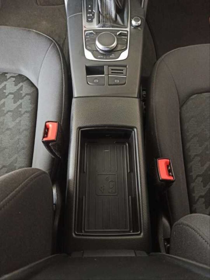 Audi A3 8V (13-20) Orta Konsol Kablosuz Şarj Ünitesi