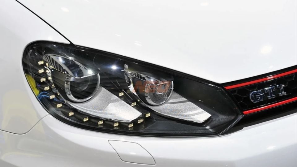 Volkswagen Golf 6 2008-2013 R20 U-LED Xenon Far Seti