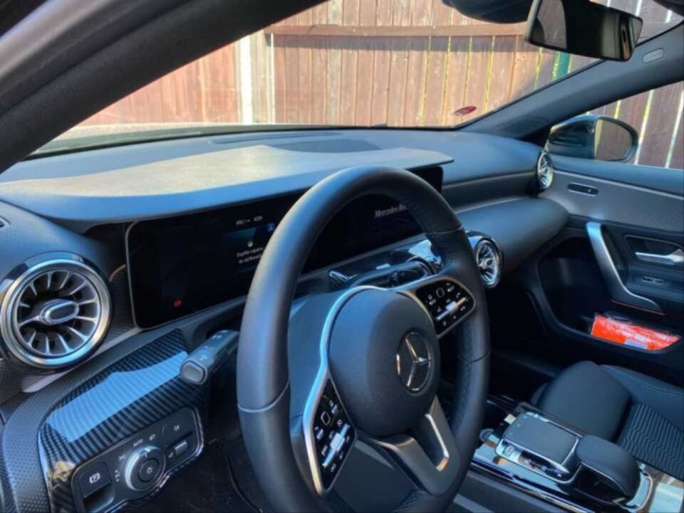 Mercedes-Benz A/CLA/GLB Serisi W177/C118/X247 Deri Gösterge Paneli Siperliği