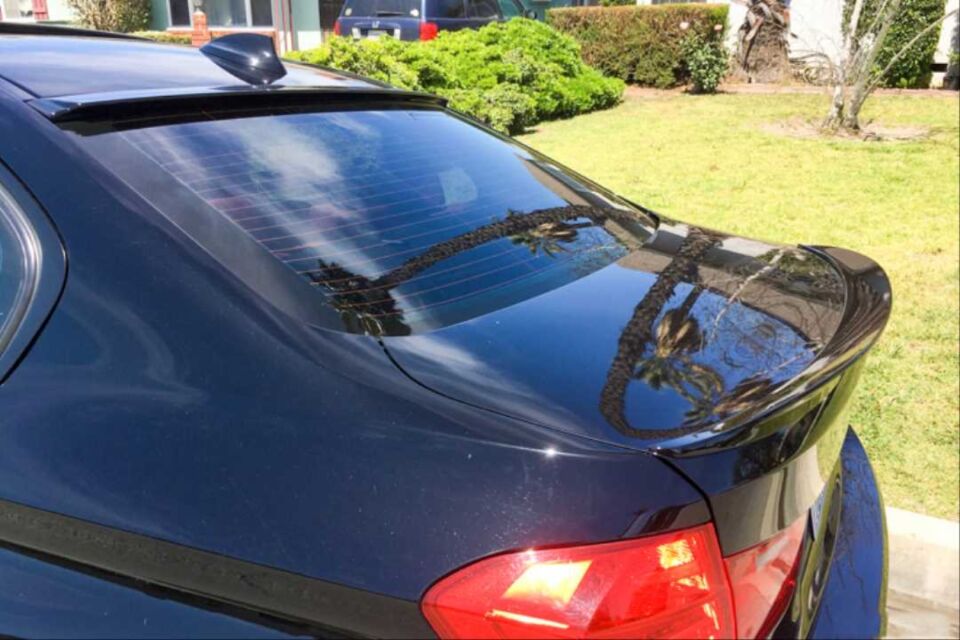 BMW 3 Serisi F30 Cam Üstü Spoiler - Piano Black