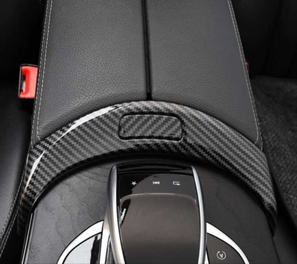 Mercedes-Benz A/CLA/GLB Serisi W177/C118/X247 Orta Konsol Paneli Karbon