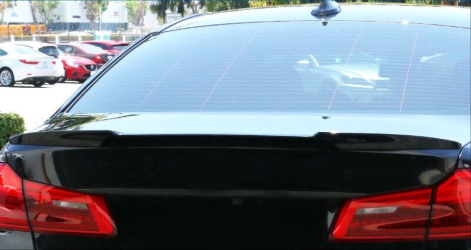 BMW 5 Serisi G30 M4 Spoiler - Piano Black