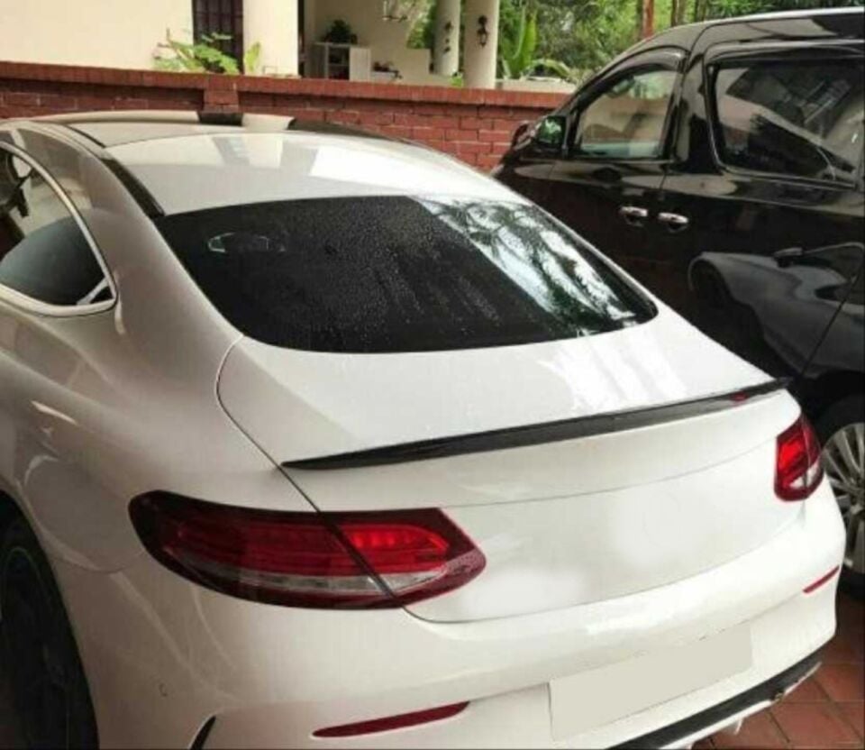 Mercedes-Benz E Serisi C238 Coupe AMG  Bagaj Spoiler Piano Black