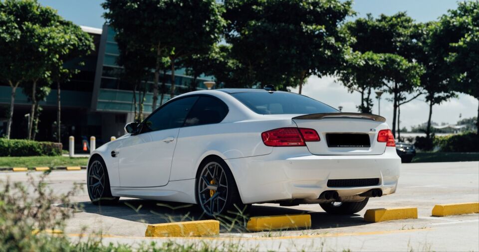 BMW 3 Serisi E92 M-Tech Spoiler - Piano Black