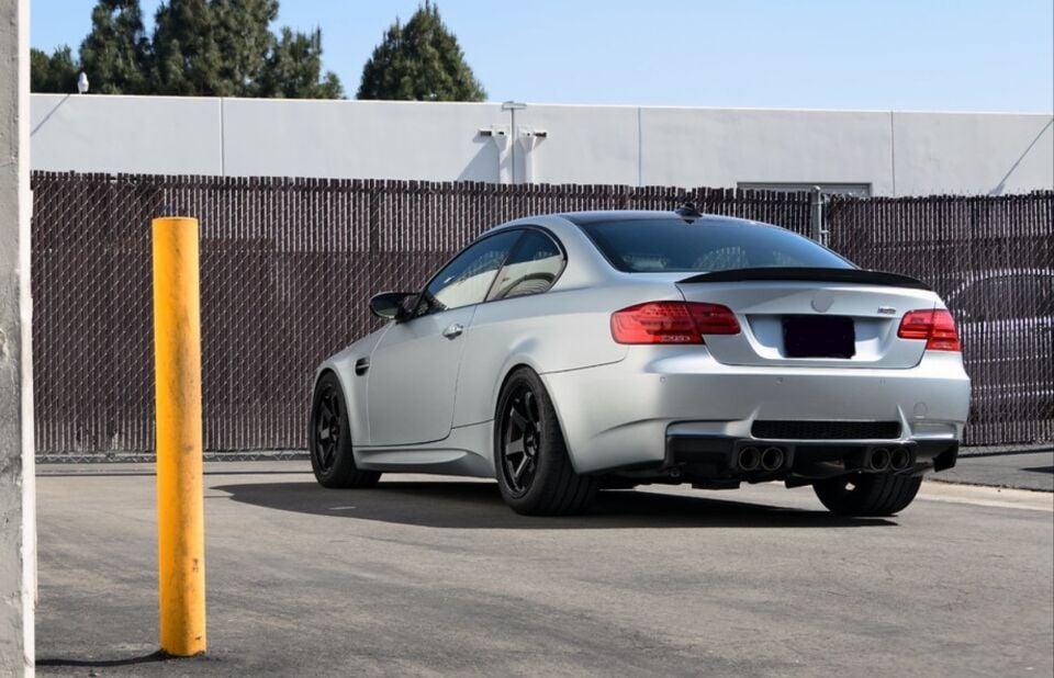 BMW 3 Serisi E92 M-Tech Spoiler - Piano Black