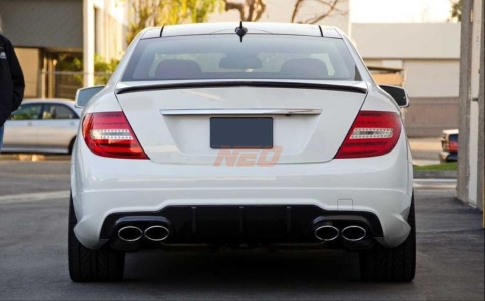 Mercedes-Benz C Serisi W204 Sedan 2008-2014 AMG Piano Black Bagaj Spoyleri