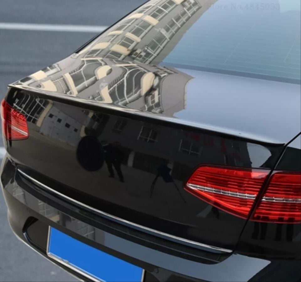 VW Passat B8 Sedan Bagaj Üstü Spoiler Piano Black