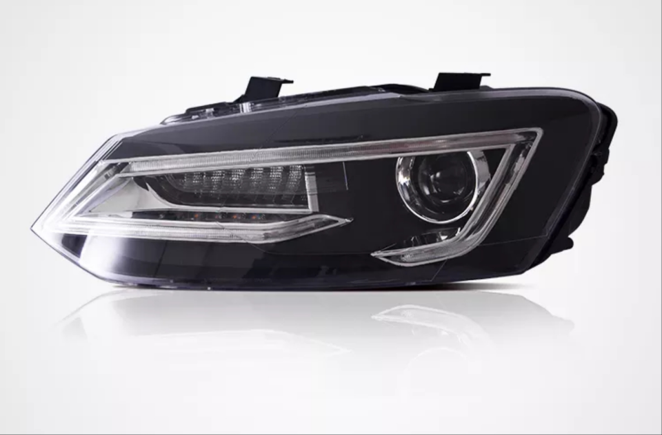 Volkswagen Polo 6C 2014-2017 Makyajlı Kasa Audi Kayar Sinyalli LED Far Seti