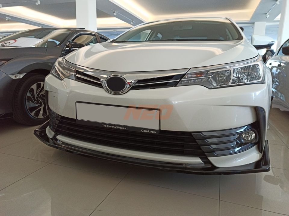 Toyota Corolla E170 Makyajlı Kasa Ön Tampon Lip Eklentisi 3 Parça Piano Black