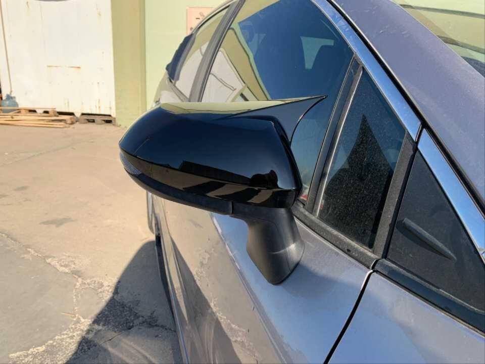 Toyota Corolla 2019+ Yarasa Piano Black Ayna Kapağı Seti