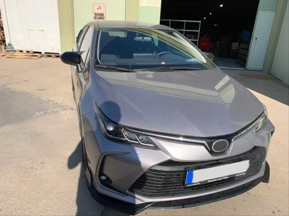 Toyota Corolla 2019+ Yarasa Piano Black Ayna Kapağı Seti