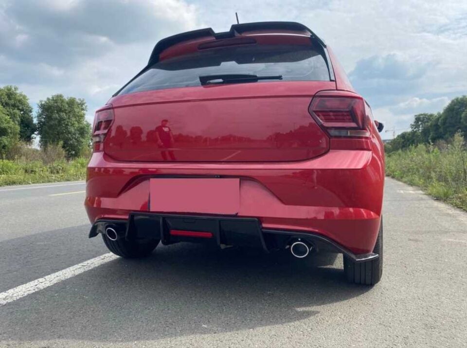 VW Polo AW GTI Arka Difüzör ve Egzoz Ucu Seti Piano Black