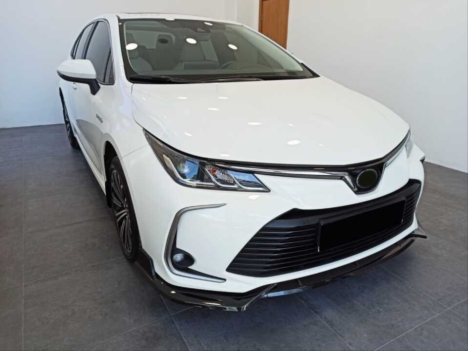 Toyota Corolla 2019+ 3 Parçalı Ön Tampon Lip Spoyler (Piano Black)
