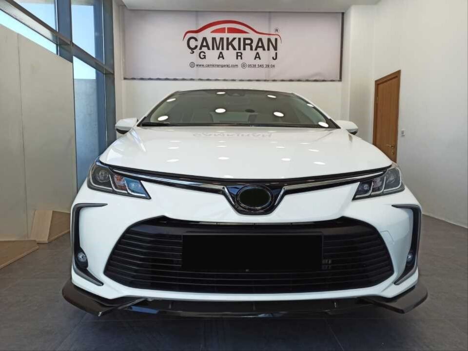 Toyota Corolla 2019+ 3 Parçalı Ön Tampon Lip Spoyler (Piano Black)