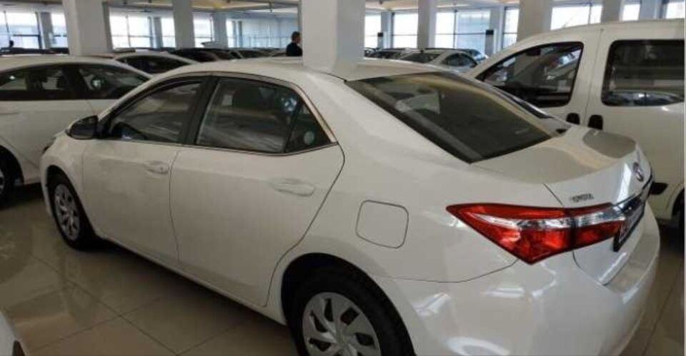 Toyota Corolla 2013-2019 Paslanmaz Çelik Krom Cam Çıta Seti