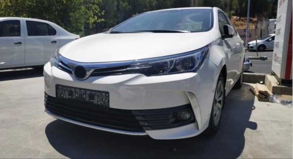 Toyota Corolla 2019+ Krom Ön Tampon Alt Izgara Çıtası Seti