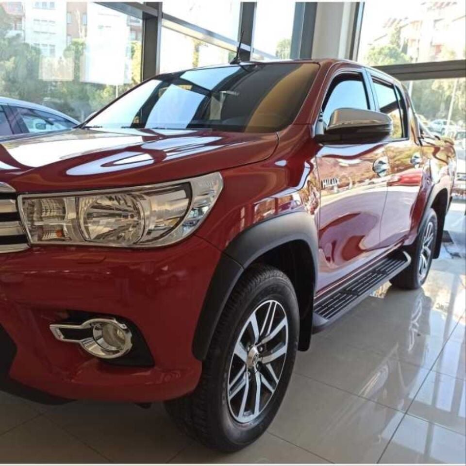 Toyota Hilux Revo (16-19) Sinyalli Ayna Kapağı Seti Silver