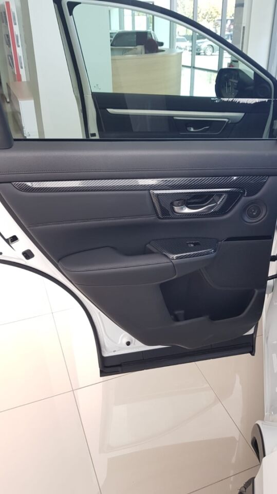Honda CR-V 2017-2022 Karbon Fiber Desenli Kapı İç Trim Seti (4 Parça)
