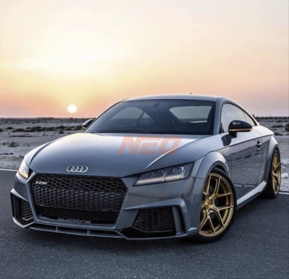 Audi TT Mk3 TTRS Ön Tampon ve Panjur Seti Siyah