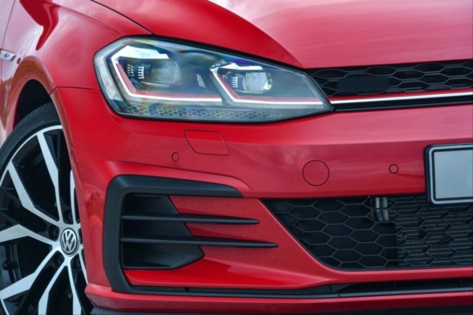 VW Golf 7.5 GTI J-LED Far Seti Kırmızı (Halojen Uyumlu)