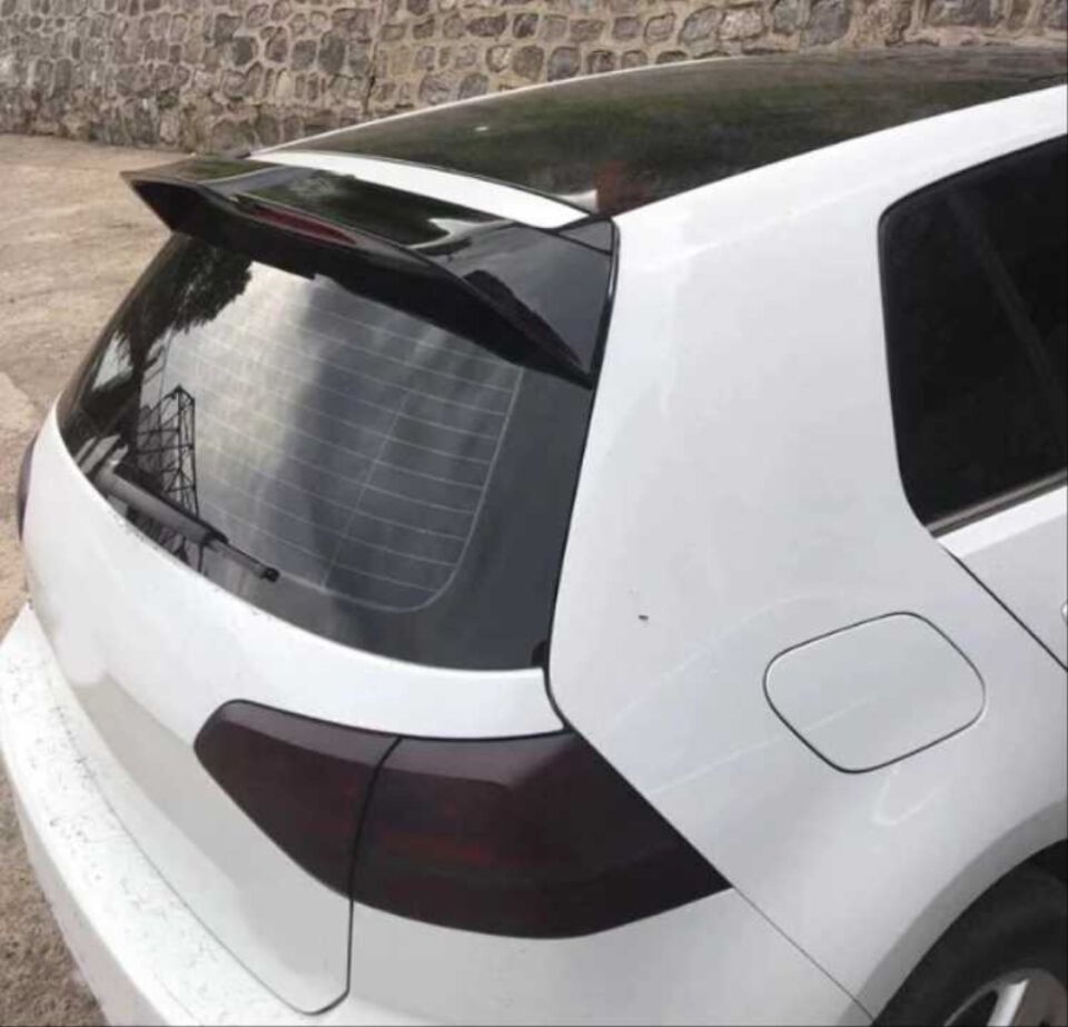 VW Golf 7 & 7.5 (13-20) Oettinger Tavan Spoyleri Seti Piano Black
