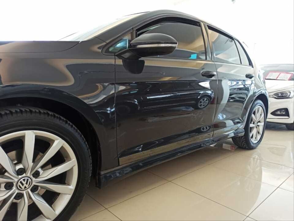 Volkswagen Golf 7/7.5 2013-2020 Piano Black Kapı Alt Çıta Seti