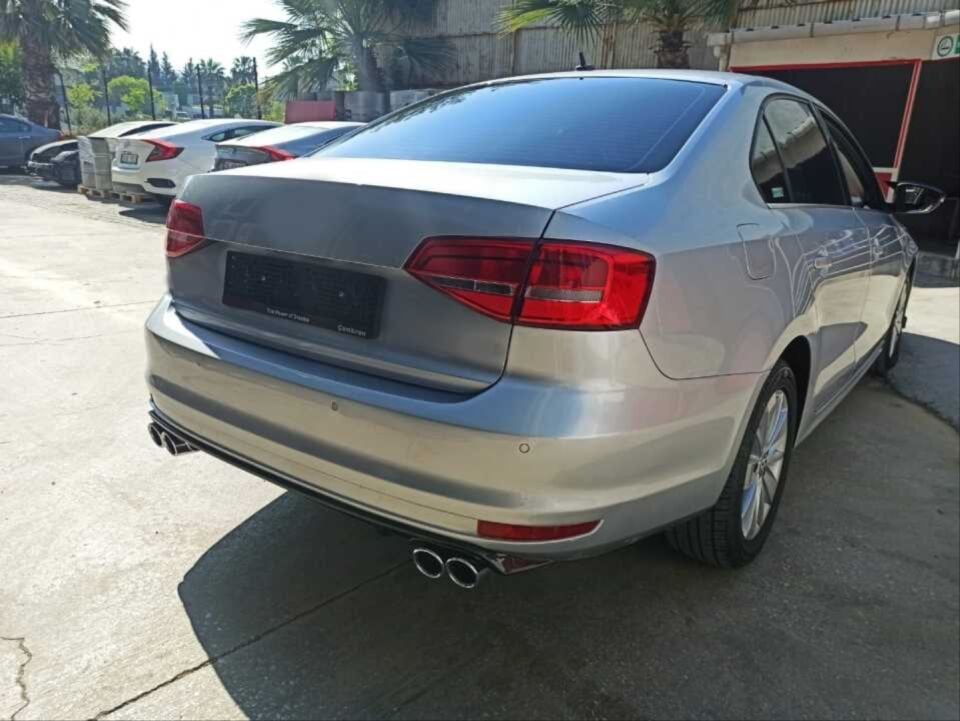 Volkswagen Jetta Mk6 Makyajlı (15-18) GLI Arka Difüzör Seti