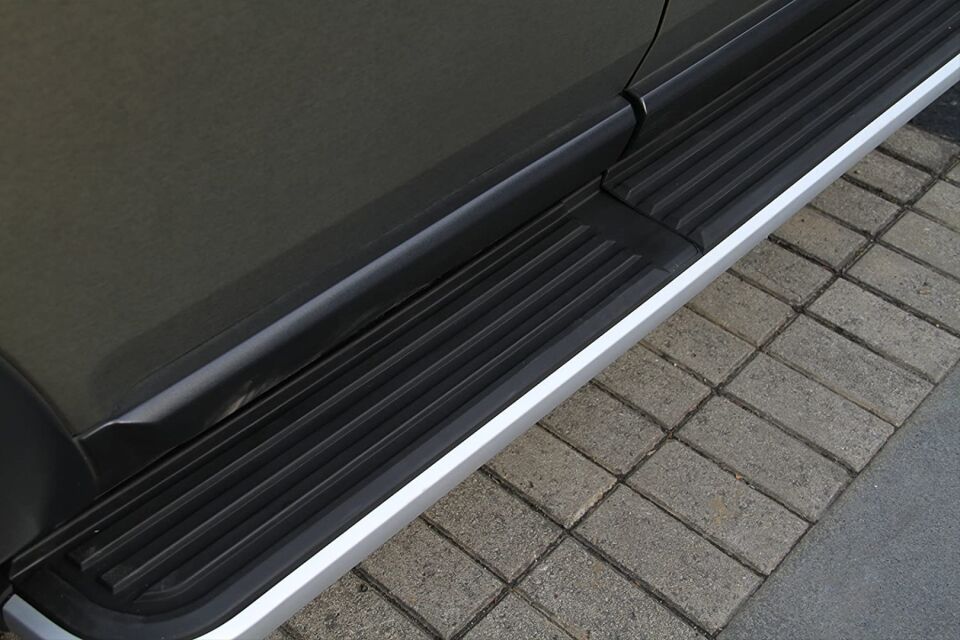 Land Rover Discovery 3 & 4 (L319) Orijinal Yan Basamak Seti