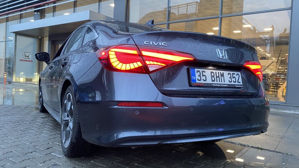 Honda Civic FE Sedan Dragon Animasyonlu LED Stop Seti Kırmızı