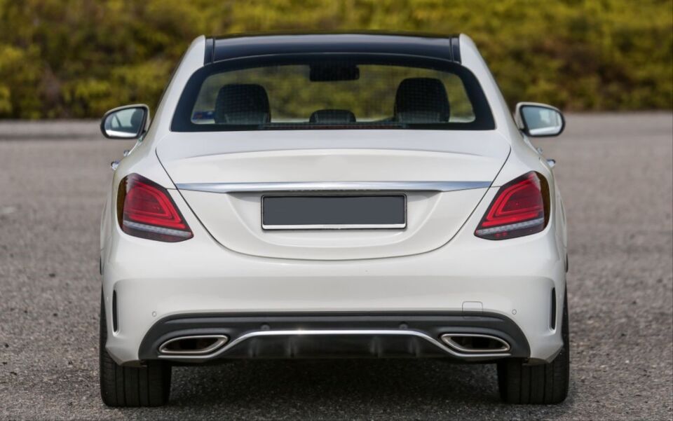 Mercedes-Benz C Serisi W205 Sedan 2015-2018 Makyajlı C63 AMG Dönüşüm Tampon Seti