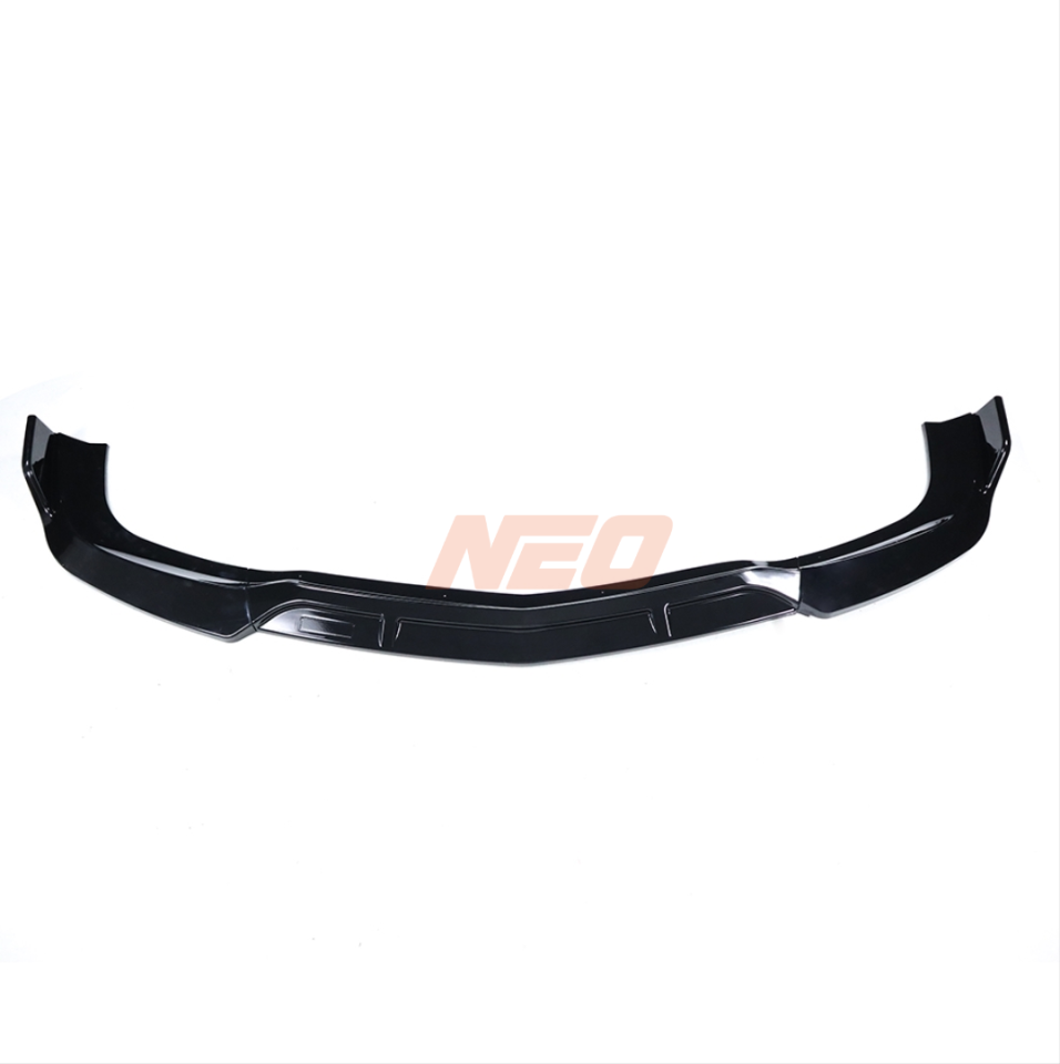 W204 2007-2014 C SERISI IÇIN  ÖN LIP BRS  - PIANO BLACK (PARLAK SIYAH) (AMG İÇİN)