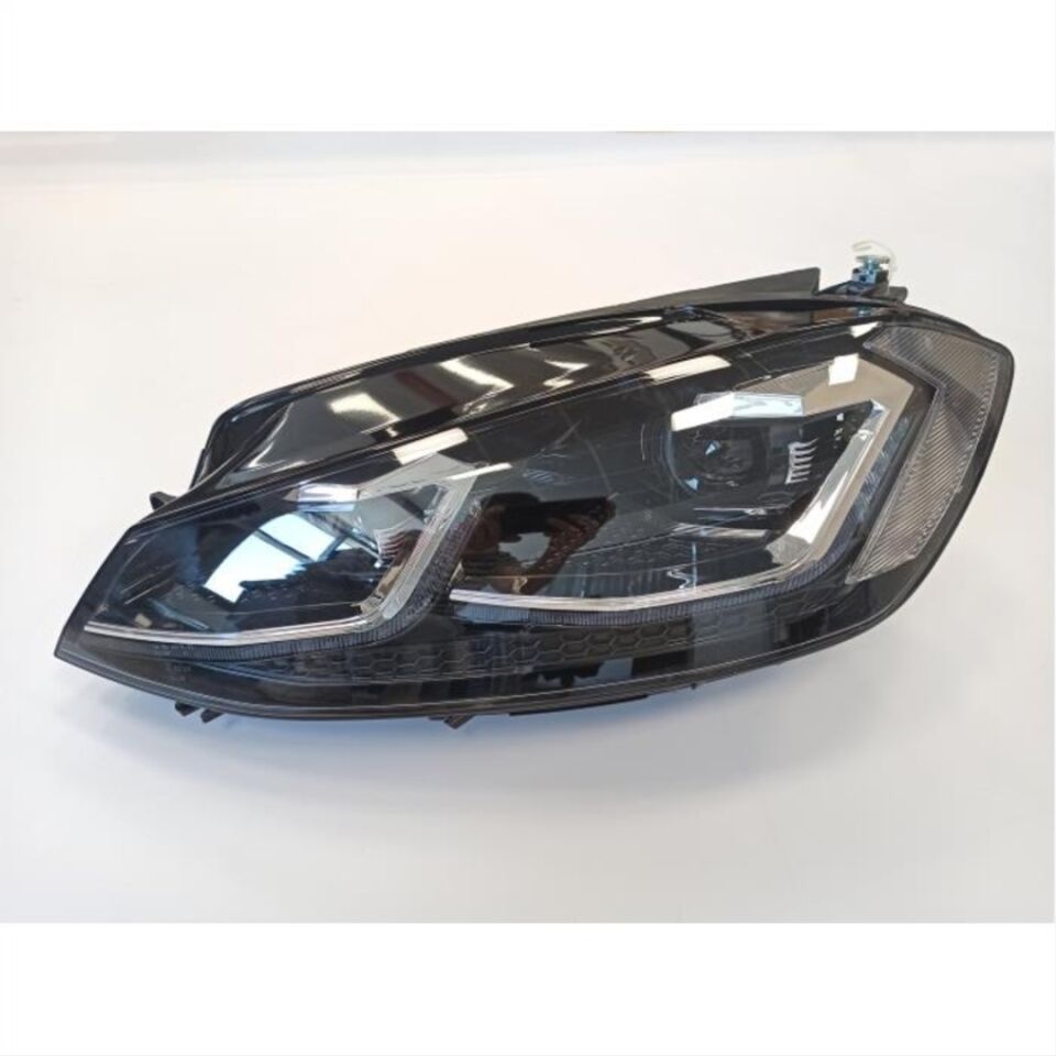Volkswagen Golf 7.5 (Mk7.5) Çift J LED'li Gümüş Şeritli Far Seti