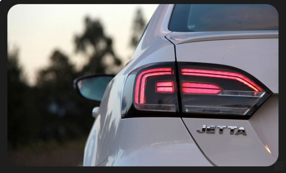 Volkswagen Jetta Mk6 (12-15) Dinamik Sinyalli Füme LED Stop Takımı