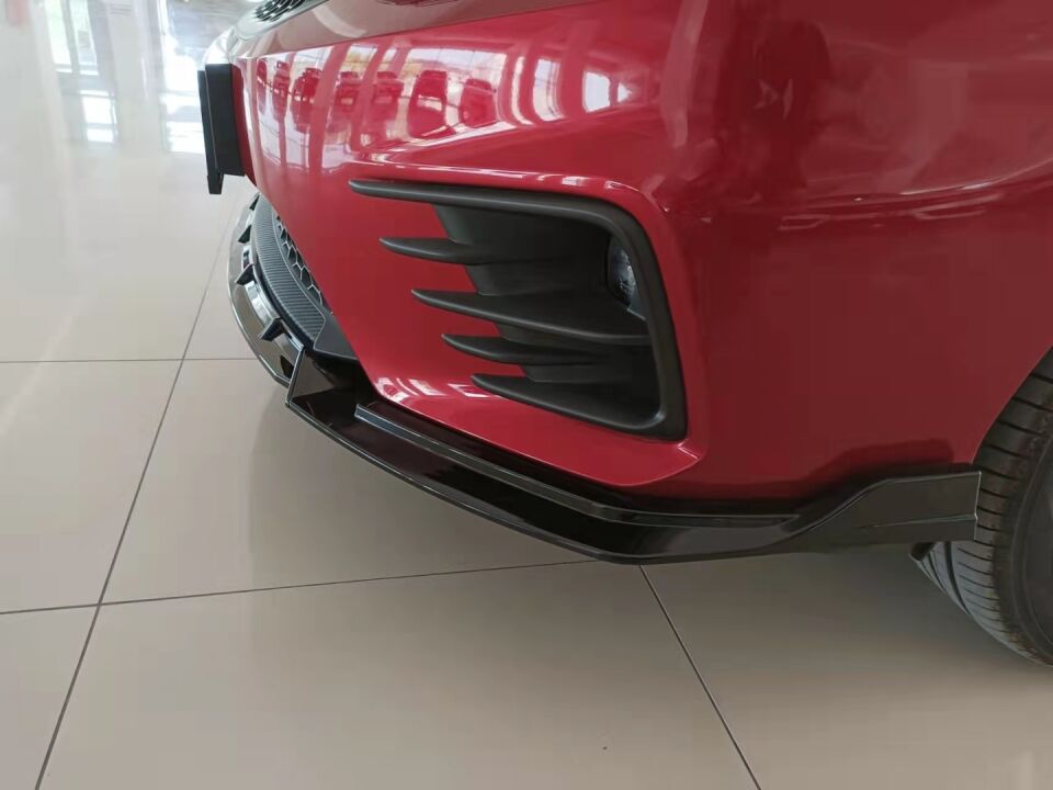 Honda City (2021+) RS Ön Lip Seti (Piano Black & Karbon Desen)