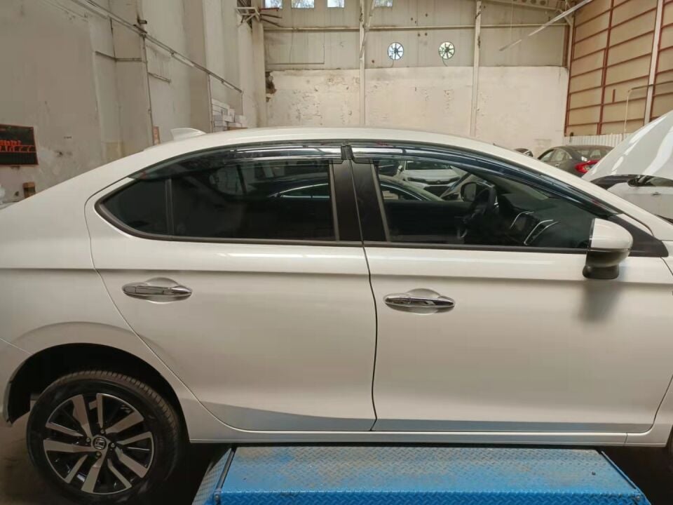 Honda City (2021+) Cam Rüzgarlığı Seti (4 Parça)