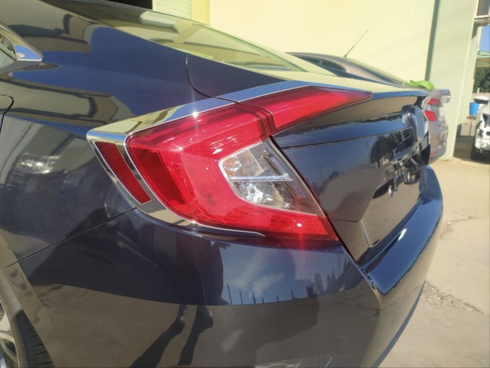 Honda Civic FC5 2016-2021 Si Kırlangıç Bagaj Spoyleri (Reflektörlü)