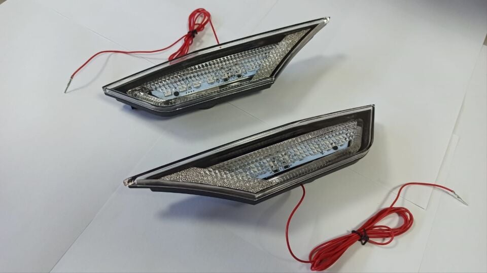 Honda Civic FC5/FK7 2016-2021 Beyaz LED'li Çamurluk Sinyali Seti