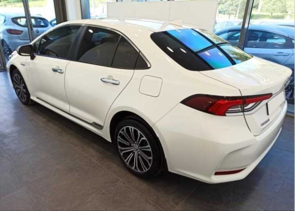Toyota Corolla E210 Sedan Kapı Gövde Koruma Çıtası Seti Krom