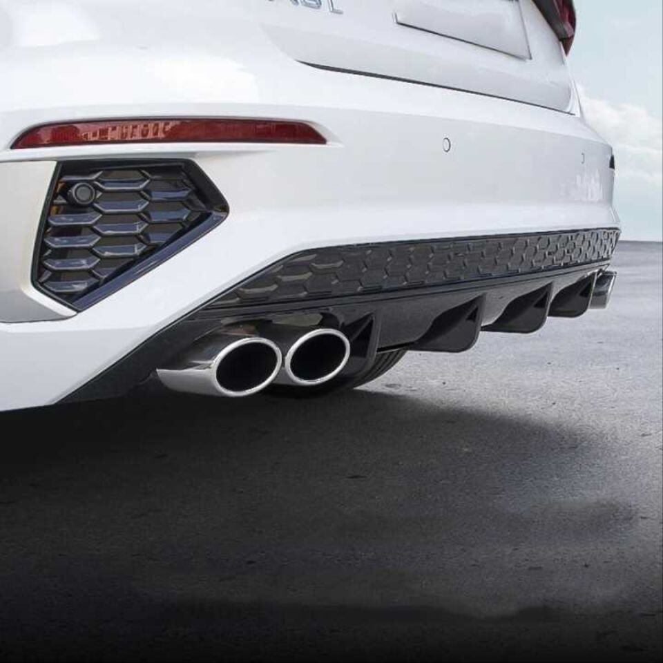 Audi A3 Sportback 8Y S-Line 2020+ S3 Arka Difüzör ve Siyah Egzoz Ucu Seti