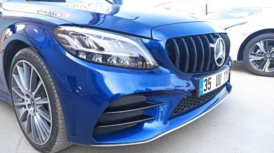 Mercedes-Benz C Serisi W205 Makyajlı Ön Tampon Flap Seti Piano Black (4 Parça)